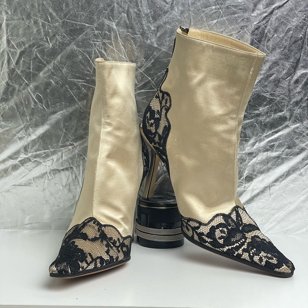 Pre-owned JIMMY CHOO Beige Satin Black Lace Detail Casual Boots - Picture 1 of 16